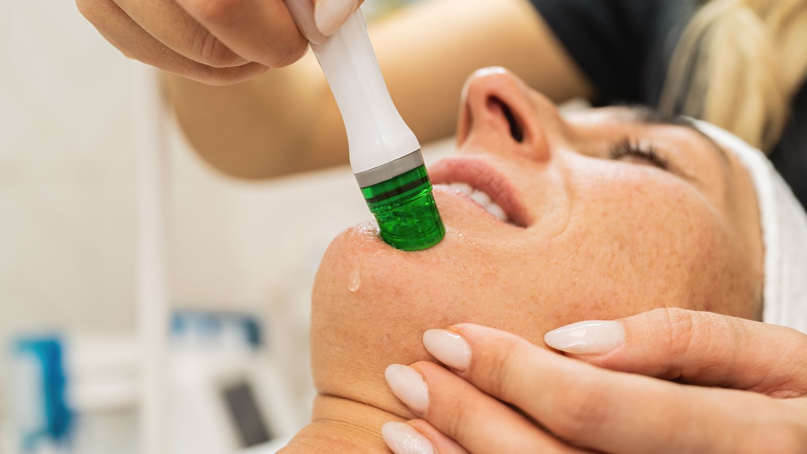 A man on session of HydraFacial